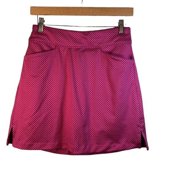 Lady Hagen Women’s Chevron Textured Pull On Golf Skort Berry Wine Size 2 NEW/NWT - Picture 1 of 6
